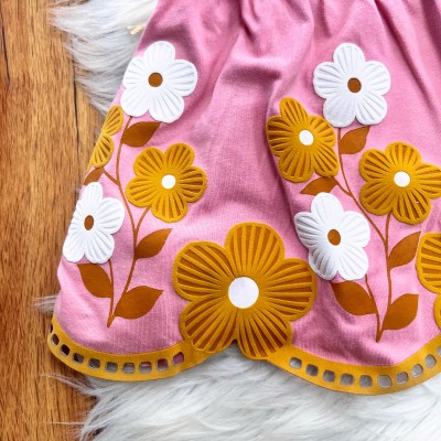 Conj. Batinha com Flores e Short - Rose e Caramelo
